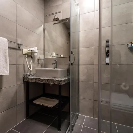 Hotel Bram 3*