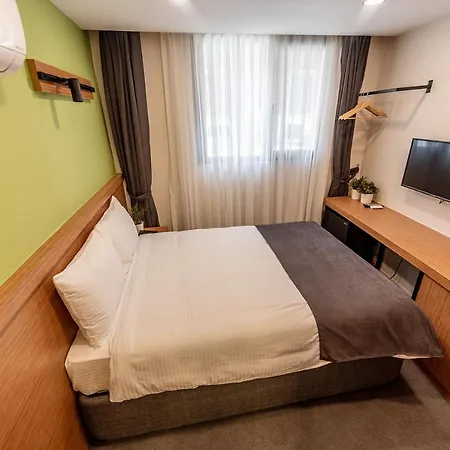 Bram Hotel 3*